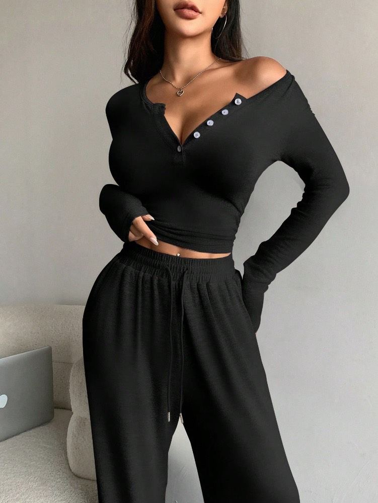تاخما ژنان يا مودرين Black Ribbed Henley Set